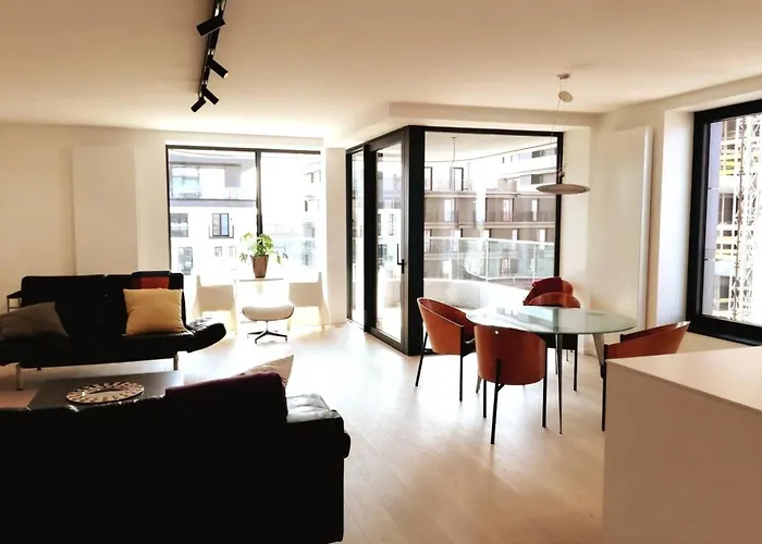 Luxueus&nieuw 2-slaapkamerappartement Met Garage