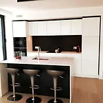 아파트 Luxueus & Nieuw 2-slaapkamerappartement Met Garage 오스텐드