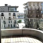 Luxueus & Nieuw 2-slaapkamerappartement Met Garage *